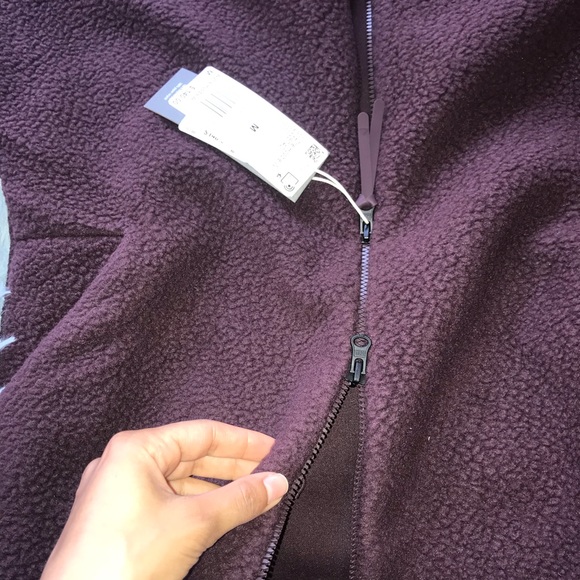 NWT Size M Adidas Burgundy Wine Hoodie Jacket - Picture 4 of 8